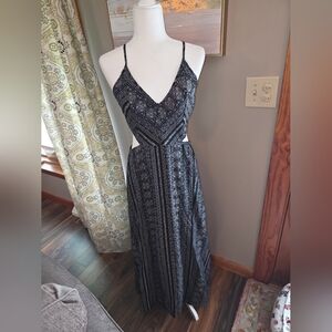 SHEIN Black Maxi Dress with Flowing Silhouette